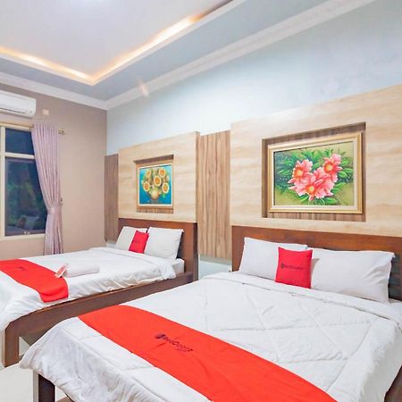 Reddoorz Resort Premium @ Sangkan Hurip Kuningan Buitenkant foto