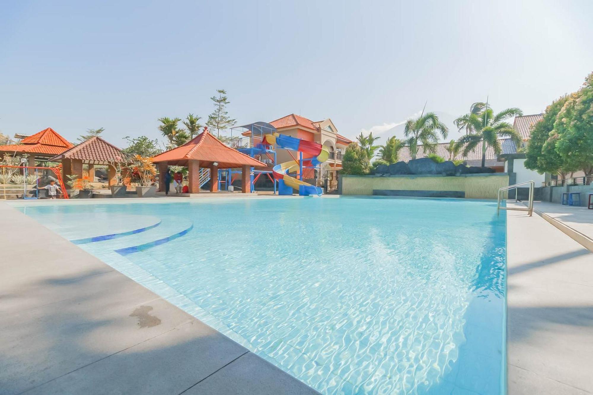 Reddoorz Resort Premium @ Sangkan Hurip Kuningan Buitenkant foto