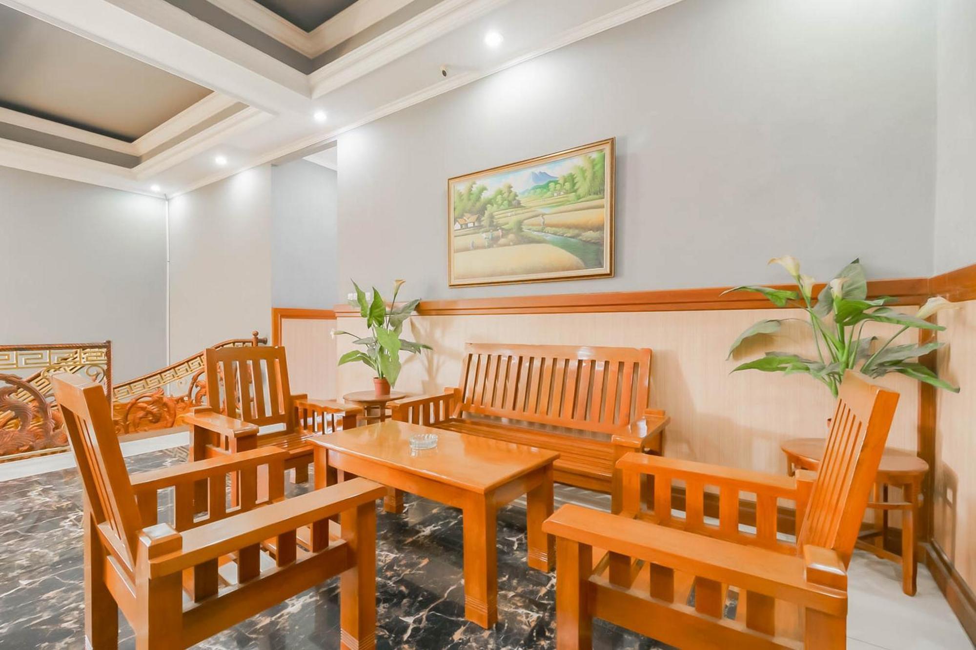 Reddoorz Resort Premium @ Sangkan Hurip Kuningan Buitenkant foto