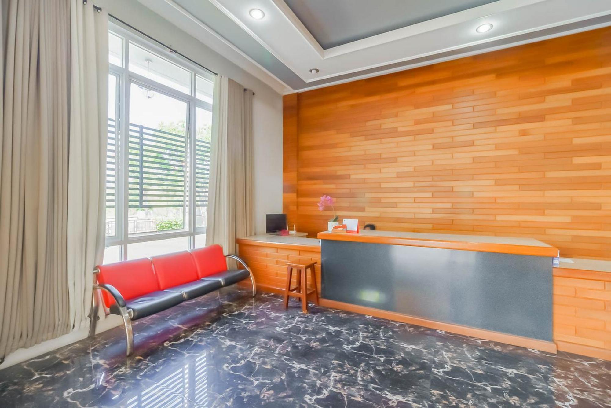 Reddoorz Resort Premium @ Sangkan Hurip Kuningan Buitenkant foto