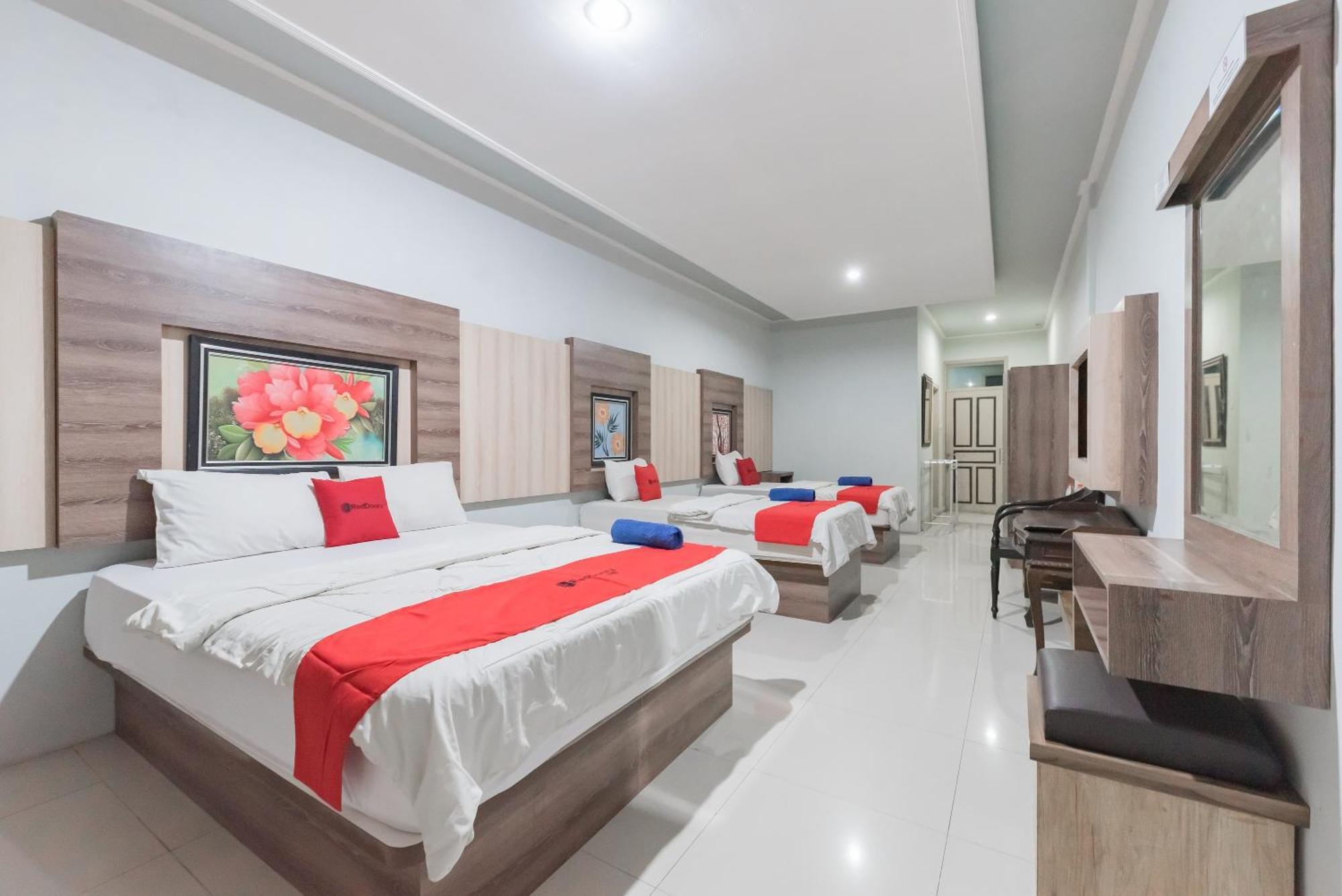 Reddoorz Resort Premium @ Sangkan Hurip Kuningan Buitenkant foto