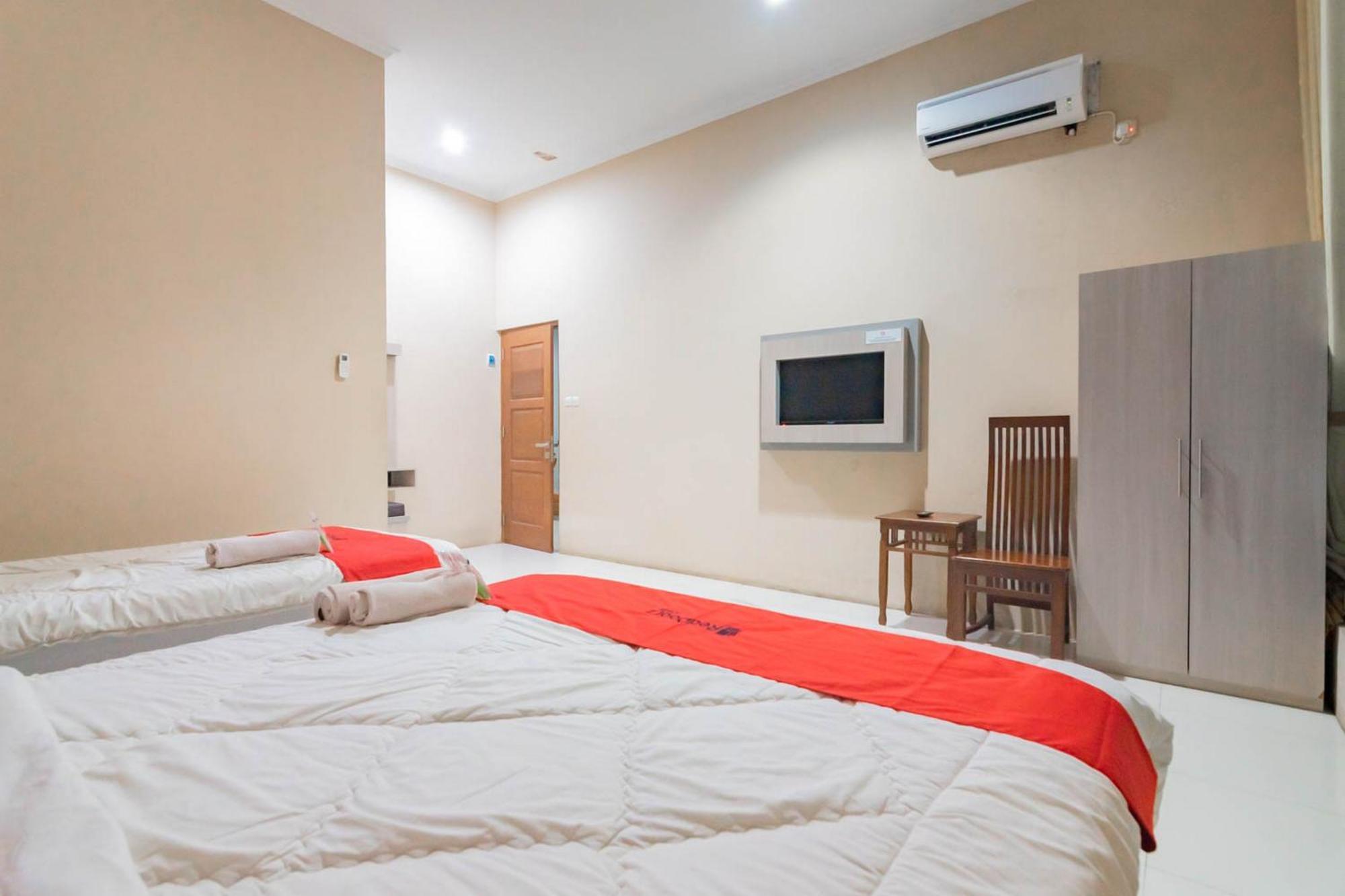 Reddoorz Resort Premium @ Sangkan Hurip Kuningan Buitenkant foto