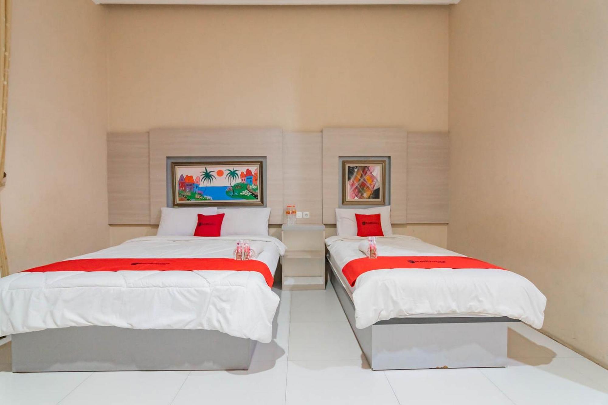 Reddoorz Resort Premium @ Sangkan Hurip Kuningan Buitenkant foto