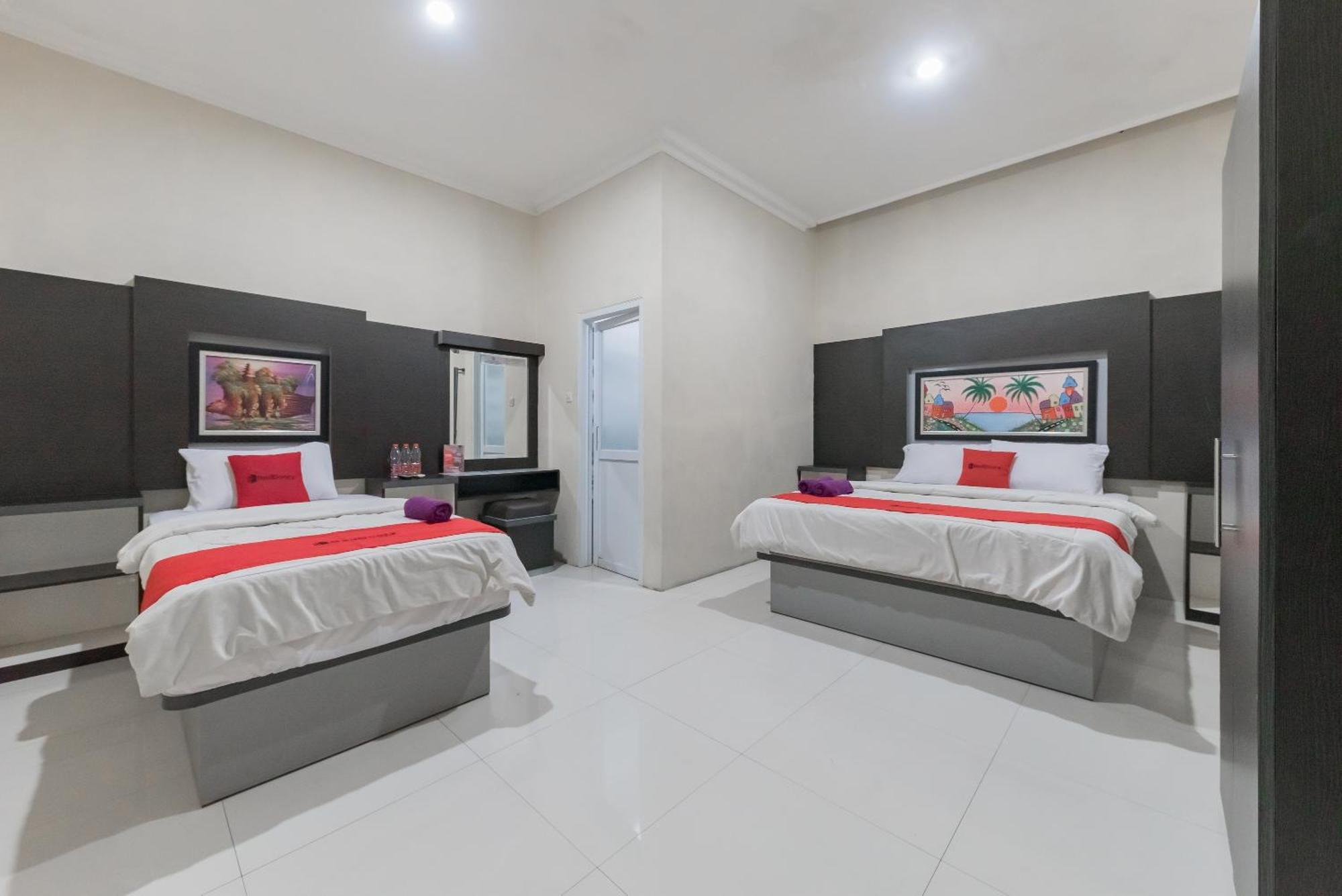 Reddoorz Resort Premium @ Sangkan Hurip Kuningan Buitenkant foto