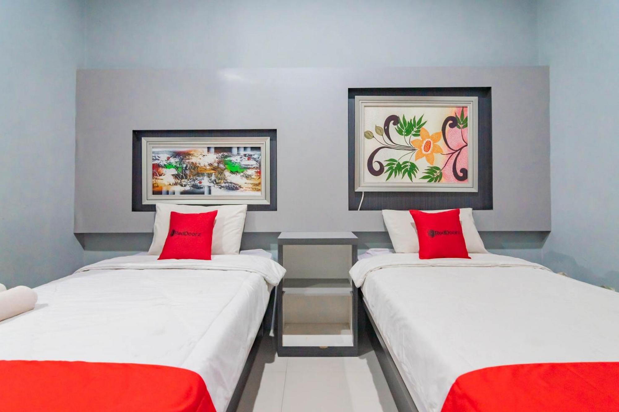 Reddoorz Resort Premium @ Sangkan Hurip Kuningan Buitenkant foto