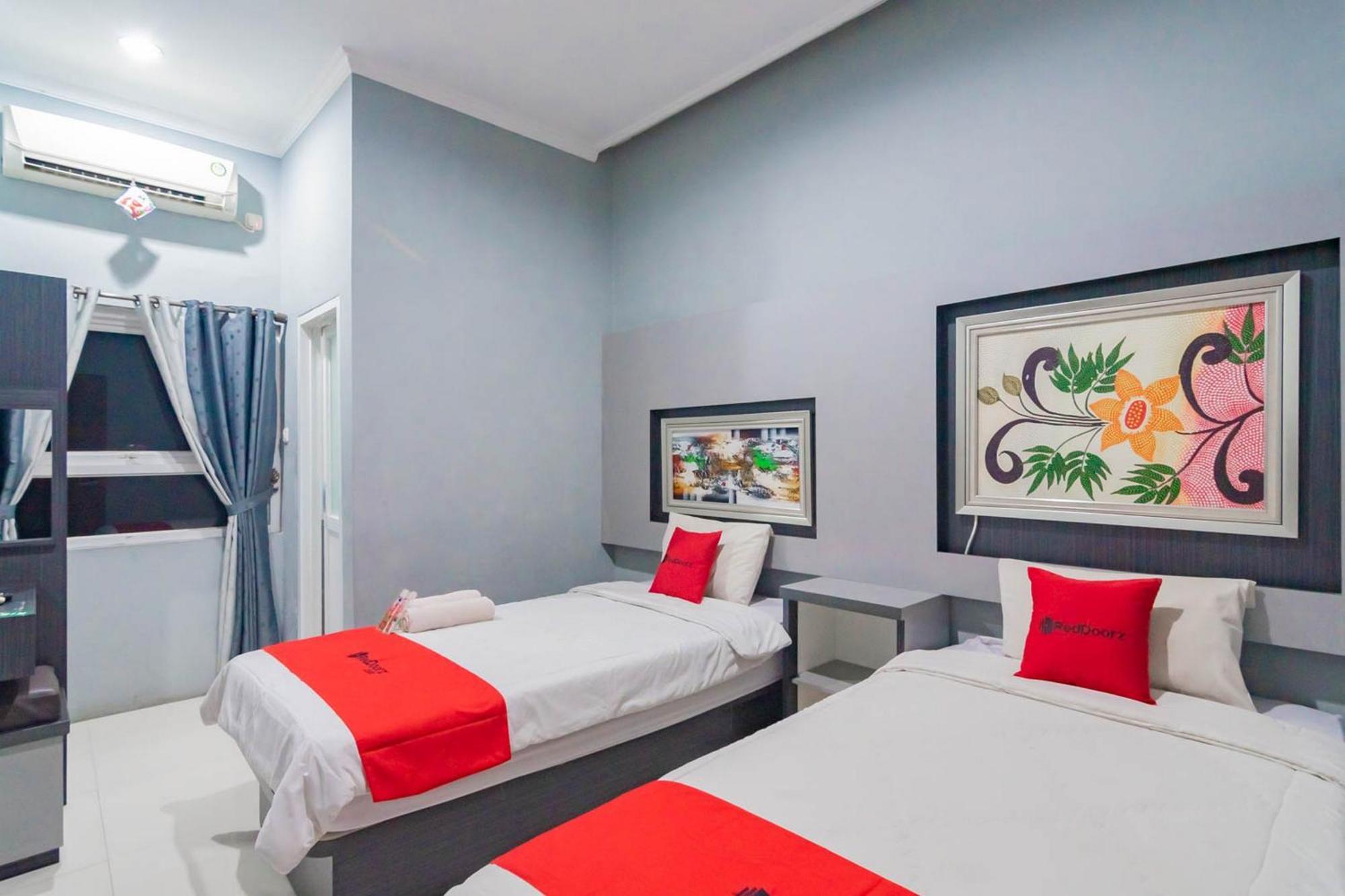 Reddoorz Resort Premium @ Sangkan Hurip Kuningan Buitenkant foto