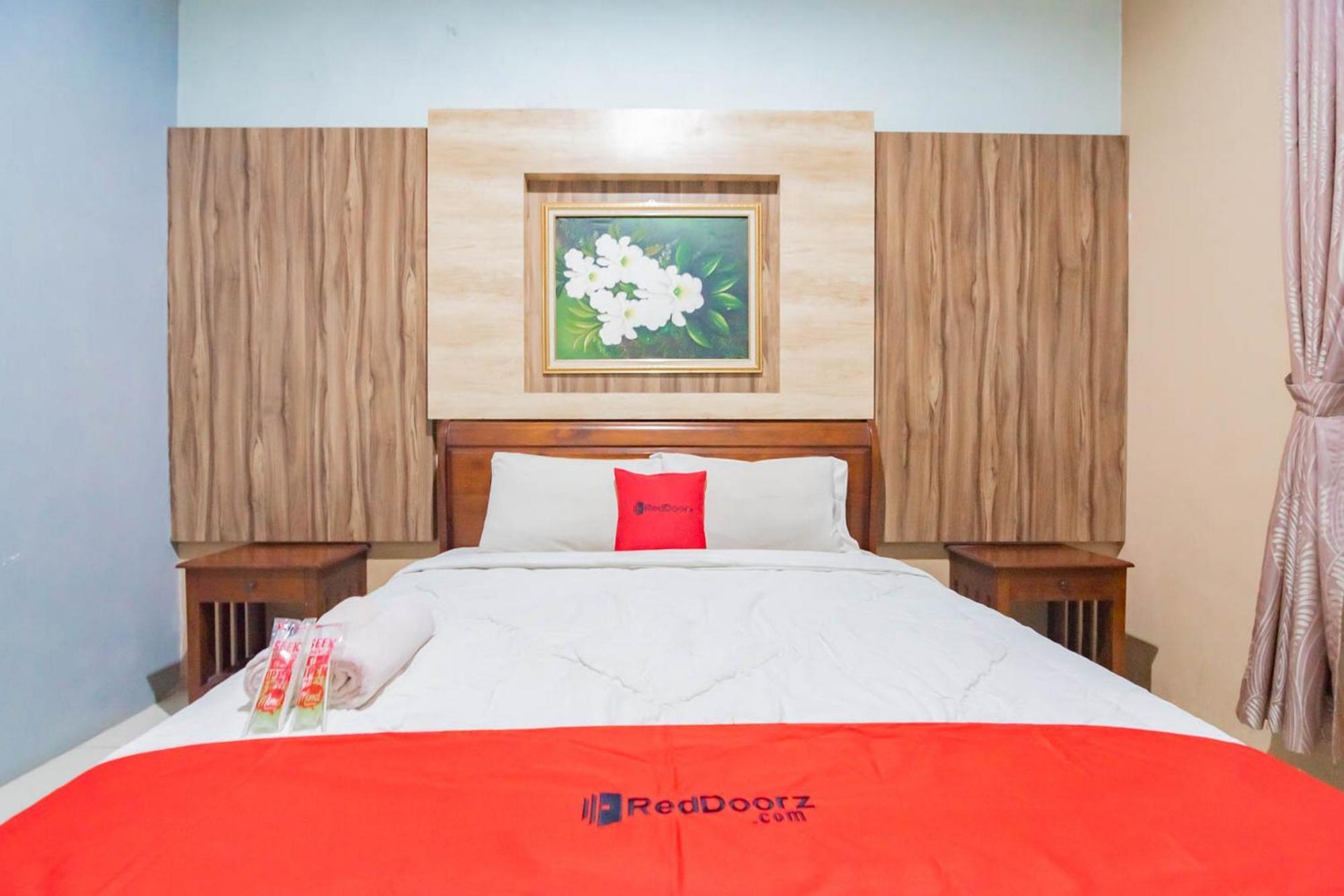 Reddoorz Resort Premium @ Sangkan Hurip Kuningan Buitenkant foto