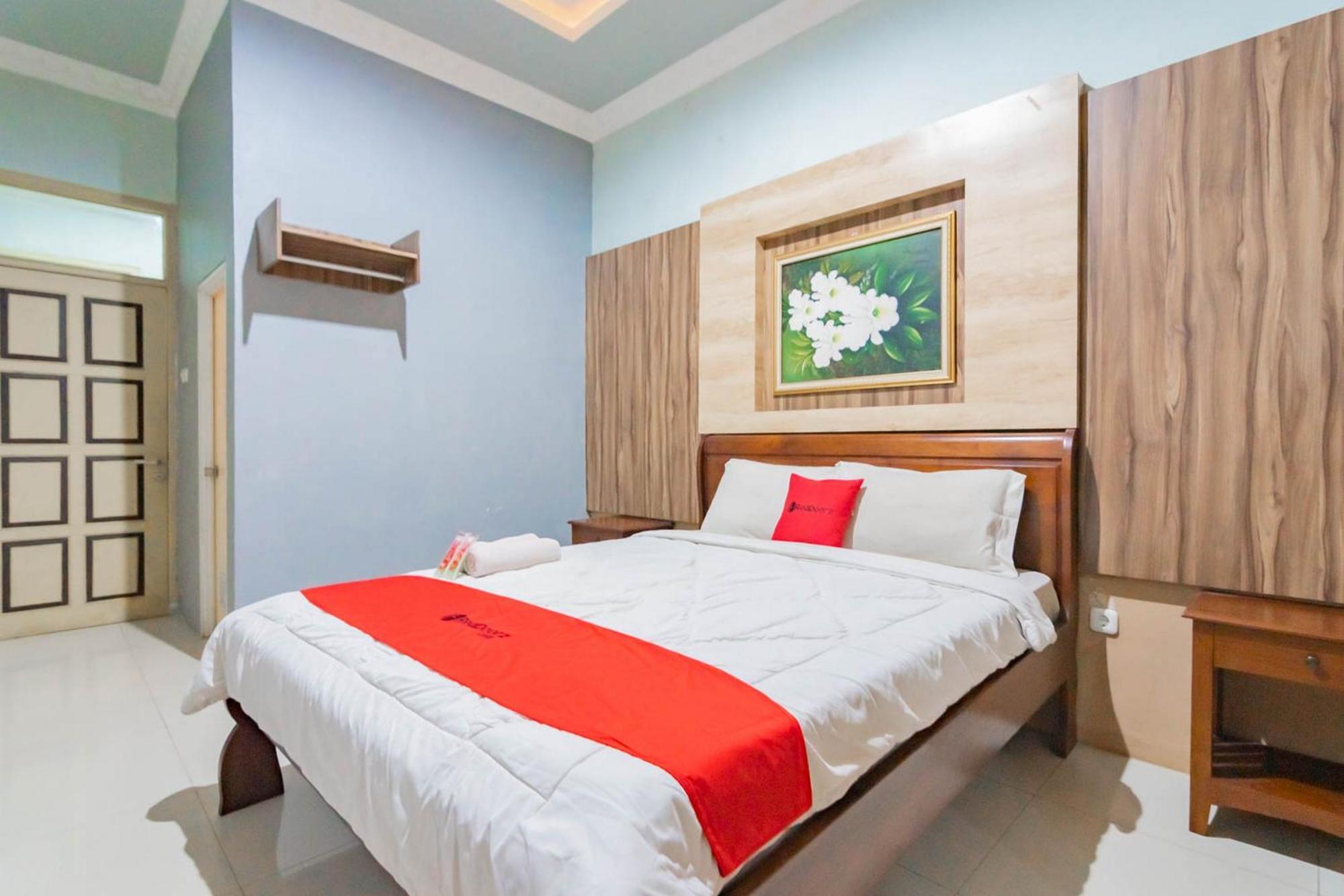 Reddoorz Resort Premium @ Sangkan Hurip Kuningan Buitenkant foto
